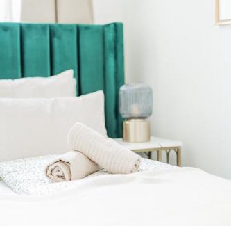 Favoriten Hostel | Budget-Friendly SEVEN Rooms Vienna with Kitchen Amenities