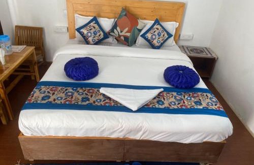 Leh House | Cozy Seven Seas Guest House in Leh - Perfect for Families