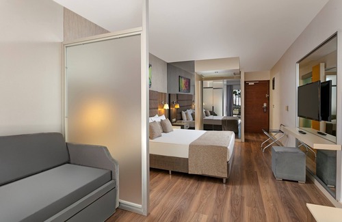 Titreyengol Hotel | Indulgent Seven Seas Hotel Blue - All Inclusive Experience