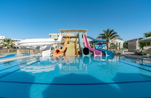 Safaga Resort | Relax at Aqua Mondo Abu Soma Resort - 5-Star Oceanfront Escape
