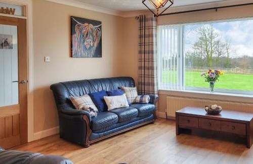 Airdrie House | Pet-Friendly Retreat at Seven Seasons with Top Reviews