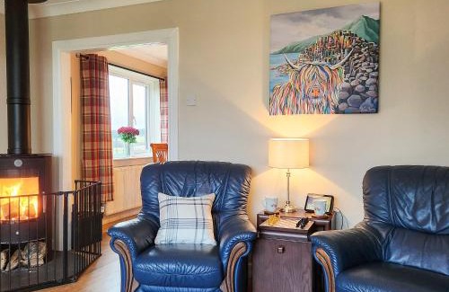 Airdrie House | Pet-Friendly Retreat at Seven Seasons with Top Reviews