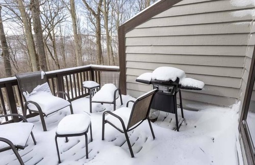 Seven Springs Condo | Discover Seven Springs: Cozy 3 Bedroom Condo Near Golf
