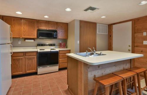Seven Springs Apartment | Family-Friendly Seven Springs Sunridge Condo for 10 Guests