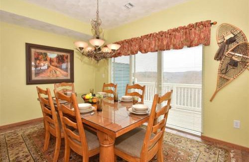 Seven Springs Apartment | Mountain View 4 Bedroom Condo at Seven Springs Woodridge
