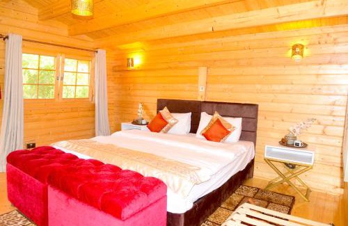 Langata Ski Chalet | Relax at Severine Cottages with Spa and Hot Tub Amenities