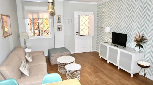 San Lorenzo Apartment | Discover Sevilla Alameda PG Apartamentos - Family-Friendly Stay