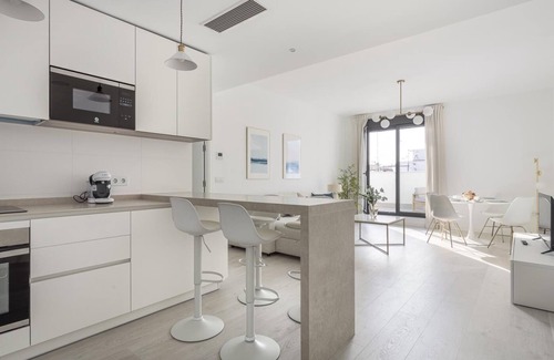 Triana Apartment | Elegant Sevilla Penthouse in Triana with Private Pool