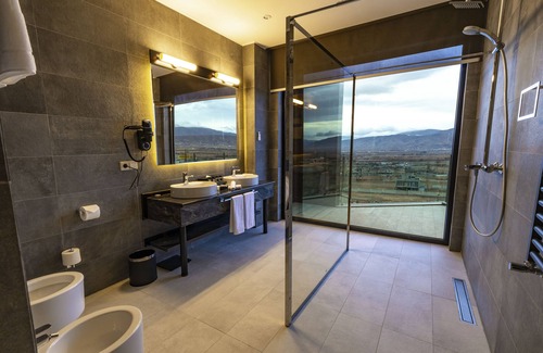 Mtskheta Hotel | Discover Sevsamora Resort and Spa: 4-Star Haven with Pool