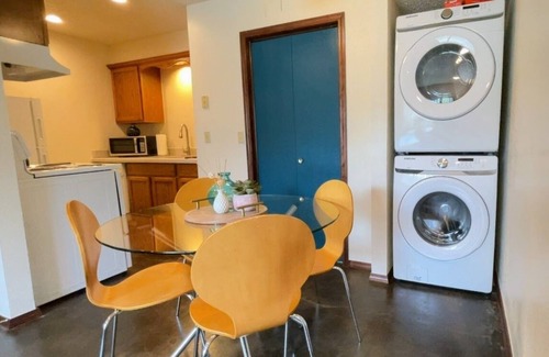 Norman Apartment | Cozy 2-Bedroom Retreat Near OU & Norman Regional Hospital