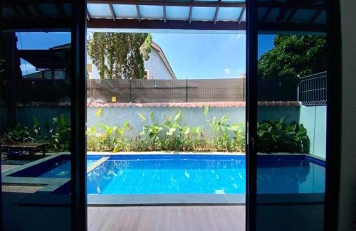 Cipanas Villa | Cozy SF Homey Puri Indah Retreat in Beautiful Puncak