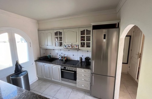 Torroella de Fluvia Villa | Sfeervolle Ruime Villa met Privé Zwembad Dichtbij St Pere Pescador en L'escala!