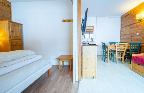 Saint-Francois-Longchamp Apartment | Cozy Sfl 1 Apartment: Pet-Friendly with Pool Access