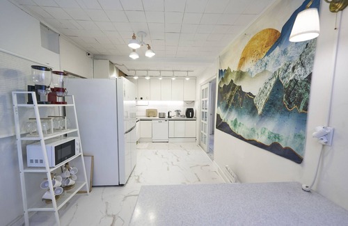 Seongbuk-dong House | Modern SG Tailored Serviced Home Near Hansung University