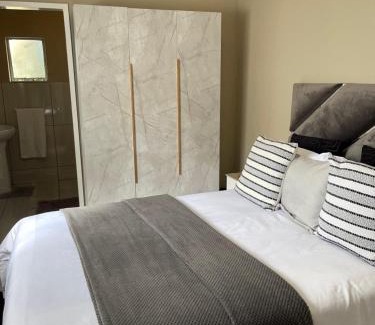 Vryheid Bed & Breakfast | Budget-Friendly Stay at Sgele Guesthouse with Pool Access