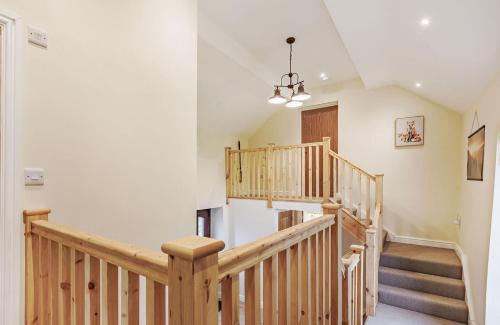 Pennant Melangell House | Pet-Friendly Getaway at Sgubor Fach - Rated 9.6/10