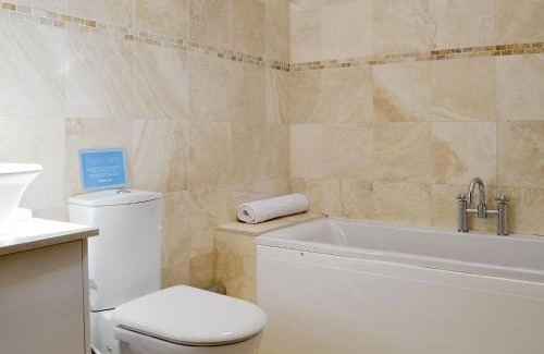 Llanrhychwyn House | Experience Sgubor Ucha: 5-Star Family-Friendly Retreat
