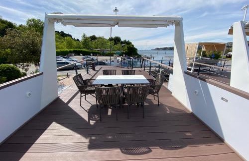 Seca Apartment | Experience SH Porto 1 Floating House at Marina Portorož