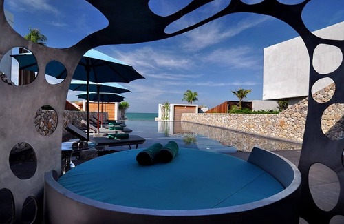 Khuekkhak Villa | Elegant Duplex Grand Pool Villa with Ocean View
