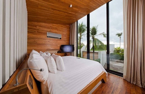 Khuekkhak Resort | Elegant Grand Pool Suite at Khao Lak with Private Oasis