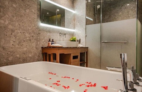 Khuk Khak Beach Resort | Relax in La Flora Deluxe Room with Pool Access