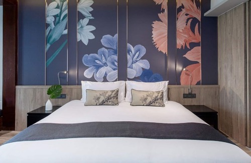 Khuekkhak Resort | Luxury Seaside Deluxe Twin with Pool Access Awaits You