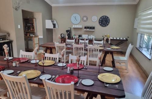 New Redruth House | Welcoming Sha-Mani Guesthouse with Pool and Child-Friendly Fun