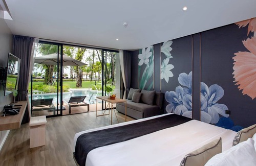 Khuekkhak Resort | Seaside Retreat: Pool Access & Private Jacuzzi Delight