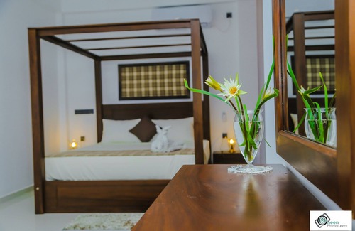 Matara Hotel | Relax at Shades Resort and Villa with Pool & Dining Options
