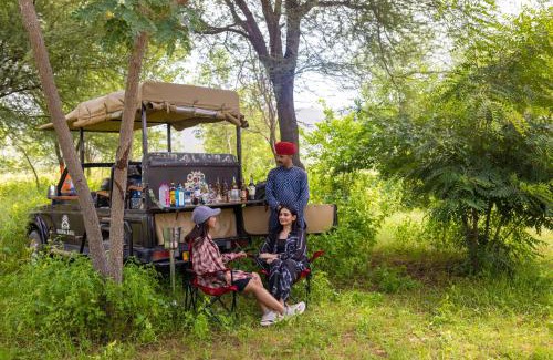 Thana Gazi Hotel | Tranquil Shahpura Gandharva Retreat with Private Pool