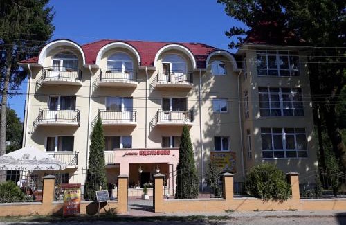 Shaian Resort | Cozy Shaian Edelweis: Pet-Friendly Retreat with Hot Tub