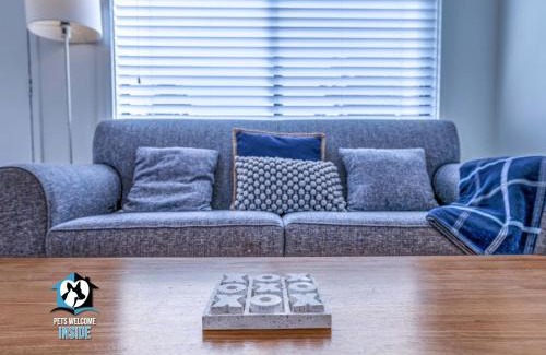 Goolwa Beach House | Shaka Seaside Retreat with Beach Access