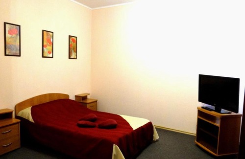 Kemerovo Hotel | Budget-Friendly Stay at Shakhtyor Hotel with Hot Tub Access