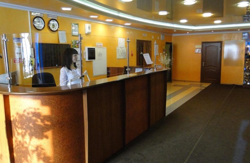 Kemerovo Hotel | Budget-Friendly Stay at Shakhtyor Hotel with Hot Tub Access