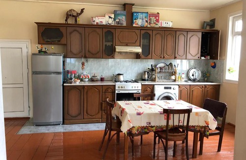 Sheki Bed & Breakfast | Pet-Friendly Shaki Host House with Top Guest Rating 9.4
