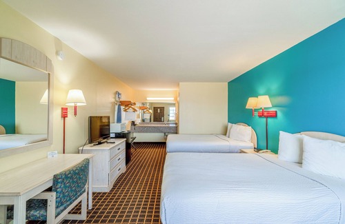 Andrews Hotel | Budget-Friendly Days Inn with Family Amenities in Andrews, TX