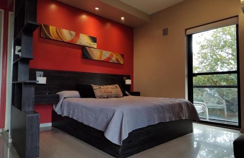 Province of Tucuman Apartment | Discover Shallor Cryss: Pet-Friendly Retreat with Breakfast