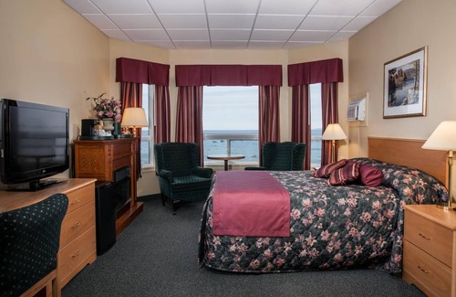 Cow Head Hotel | Explore Shallow Bay Motel & Cabins with Family-Friendly Amenities