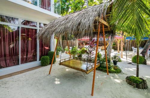 Rasdhoo House | Discover Shallow Lagoon Rasdhoo: Beachfront Bliss Awaits