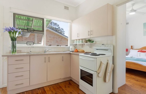 Culburra Beach House | Cozy Shalom Beach Cottage – Steps from the Ocean