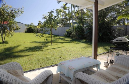 Wongaling Beach House | Guest Rated 10/10 at Shalom by the Sea Side Hotel