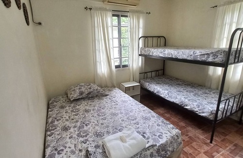 St. Anns House | Guest Rated 10/10: Shalom Guest House with Spa & Breakfast