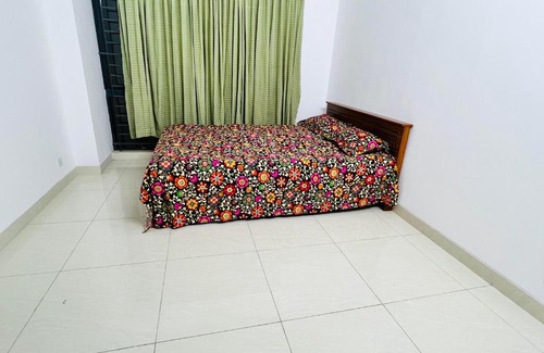 Dhaka House | Cozy Shamoli Hotel: Pet-Friendly & Child-Centric Stays