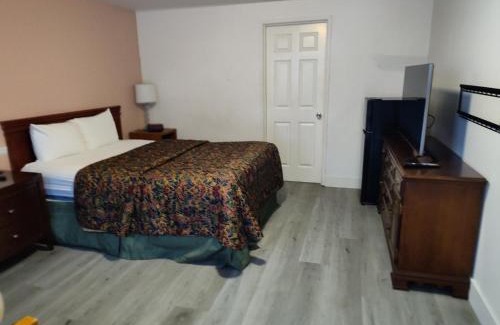 Bellingham Hotel | Budget-Friendly Shamrock Motel: Perfect for Families