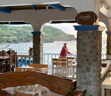Basco House | Guest Rated 10/10 at Shanedel's Inn & Café with Ocean View