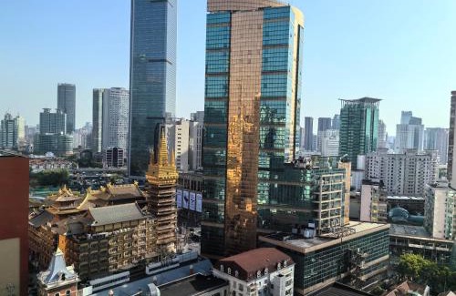 Jing'an Apartment | Discover Yi Du B&B: 4-Star Stay Near Jing'an Temple