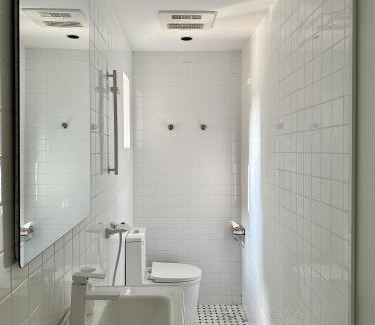 Xuhui Apartment | Convenient Shanghai Hills & XING 71 Homestay Near Metro
