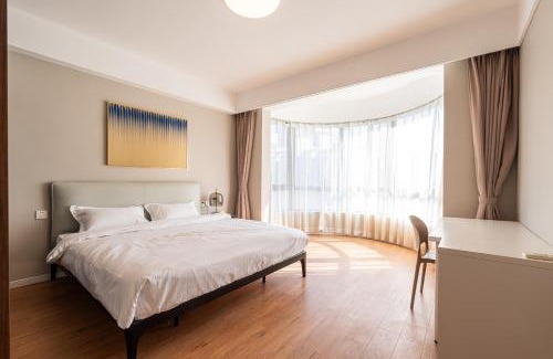 Pudong Apartment | Cozy Shanghai Hills & XING 44 Homestay - Family Friendly Stay