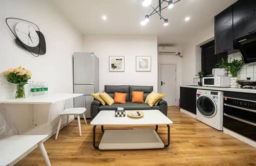 Xuhui House | Shanghai Hills&Well-time Homestay Fuxing