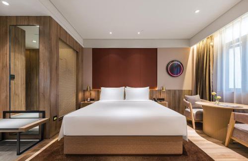 Minhang Hotel | Shanghai Hongqiao Hub Minbei Road Orange Crystal Hotel